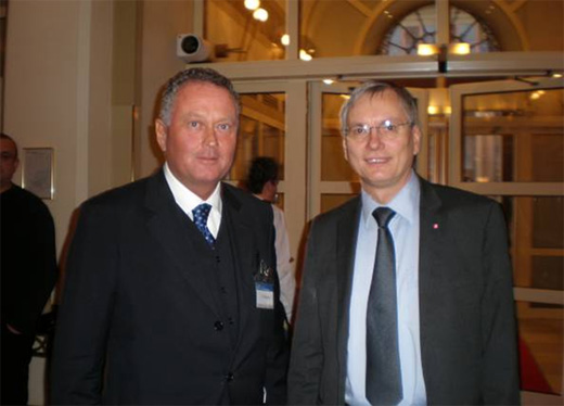 Gesundheitsminister Alois Stöger (rechts) und Van Swieten Präsident Alexander Rokitansky
